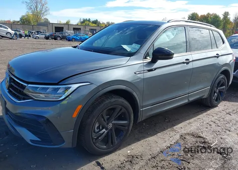 2024 Volkswagen Tiguan 2.0T Se R-Line Black from USA, damaged, VIN 3VV8B7AX4RM220237